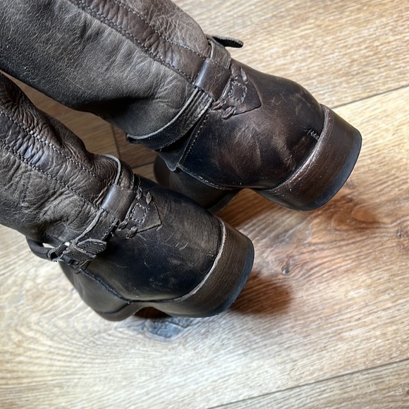 Frye Melissa Seam Tall Boots in Brown Leather Size 6B - Picture 6 of 8